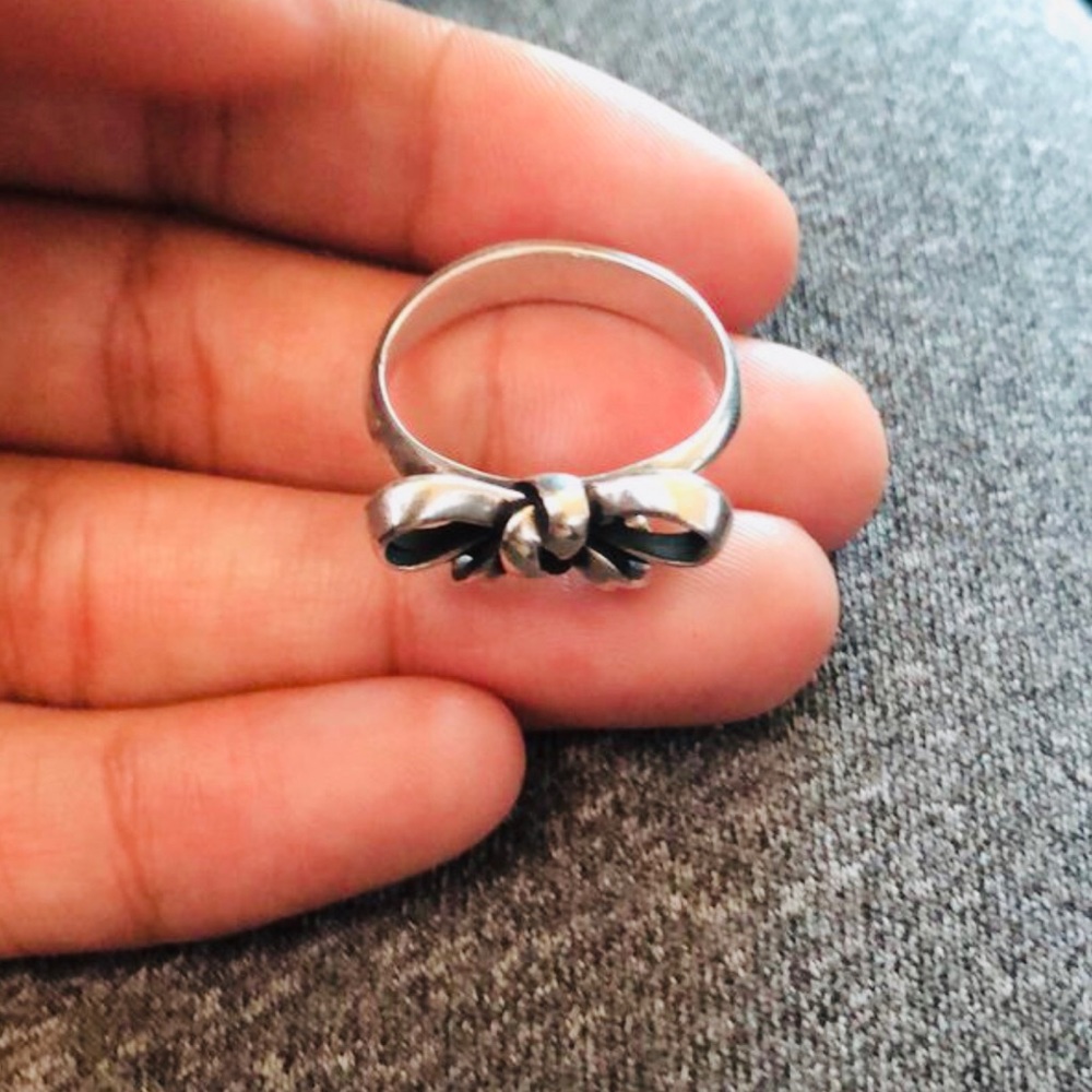 James Avery bow ring